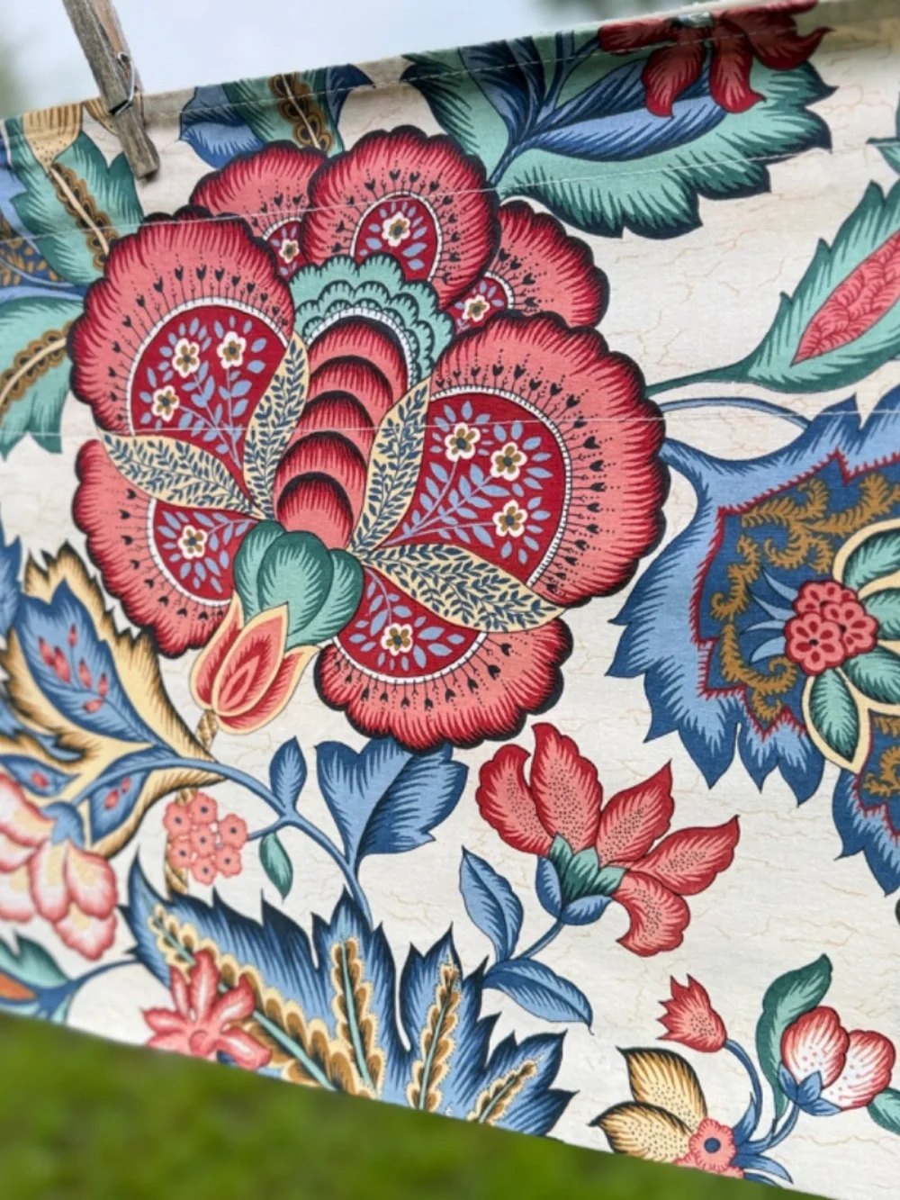 Vintage Waverly Valance Traditional Floral Red White and Blue Reversible Cotton